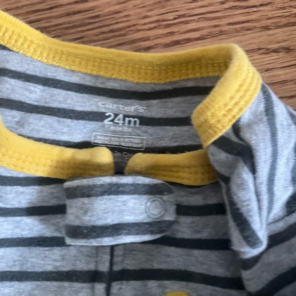 Carter’s bundle of PJs, 24 month and 2T - Picture 4 of 7